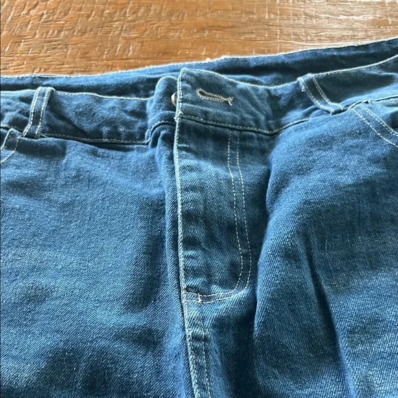 Casual Distressed Boyfriend Jeans in Deep Blue - Picture 2 of 7